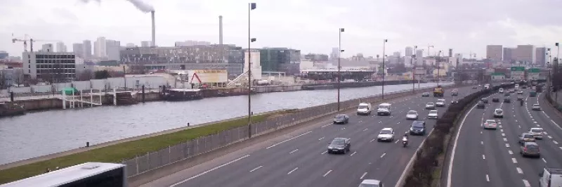 Autoroute A4 Paris voitures et pollution sonore